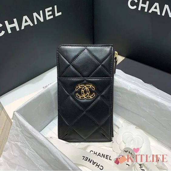 CHANEL 19 PHONE AND CARD HOLDER IN BLACK - 1