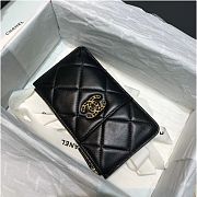 CHANEL 19 PHONE AND CARD HOLDER IN BLACK - 4