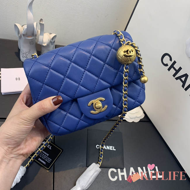 CHANEL FLAP BAG #AS1786 17CM BLUE - 1