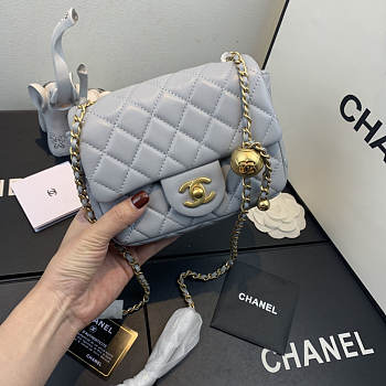 CHANEL FLAP BAG #AS1786 17CM GREY