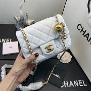 CHANEL FLAP BAG #AS1786 17CM WHITE - 1