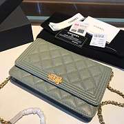 CHANEL CAVAIR WOC WITH GOLD HARDWARE  - 6
