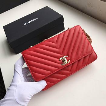 CHANEL CHAIN WALLET RED