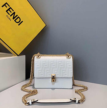 Forubags Fendi Kan I White Handbags With Chain