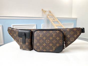 LOUIS VUITTON BUMBAG M45337