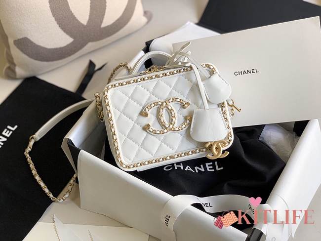 Chanel Vanity White Bag 18cm - 1