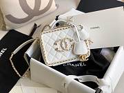 Chanel Vanity White Bag 18cm - 1
