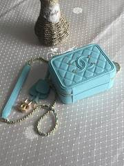 Chanel Vanity Bag In Light Blue 17cm - 4