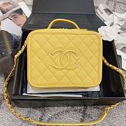 Chanel Vanity Bag In Yellow 21cm - 1