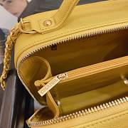Chanel Vanity Bag In Yellow 21cm - 6