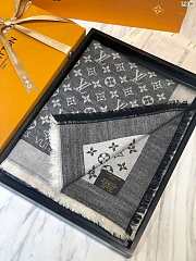 Louis Vuitton top quality silk scarf L568 grey - 2