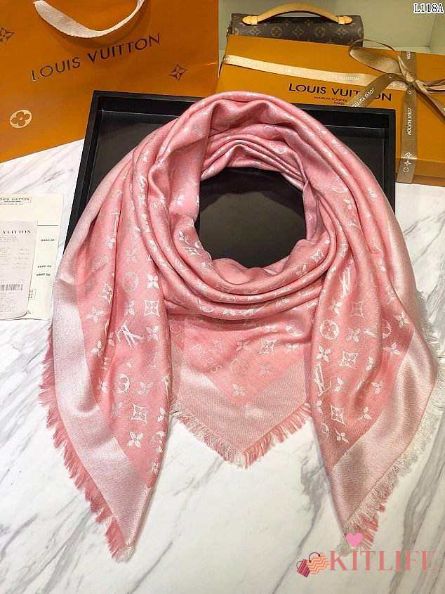 Louis Vuitton top quality silk scarf L568 pink - 1