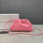 Forubags Bottega Veneta Pouch Bag In Pink - 1