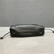 Forubags Bottega Veneta Pouch Bag In Black - 5