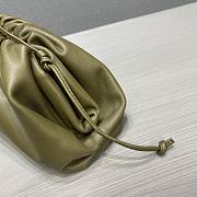 Forubags Bottega Veneta Pouch Bag In Dark Green - 5