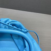 Forubags Bottega Veneta Pouch Bag In Blue - 4