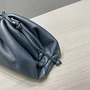 Forubags Bottega Veneta Pouch Bag In Navy blue - 3