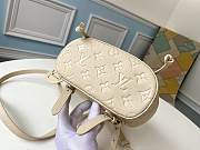 LOUIS VUITTON MONTSOURIS BACKPACK CREAM - 4