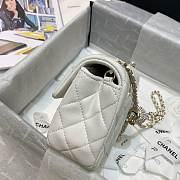 CHANEL WHITE LAMBSKIN FLAP 20×13×7CM - 3