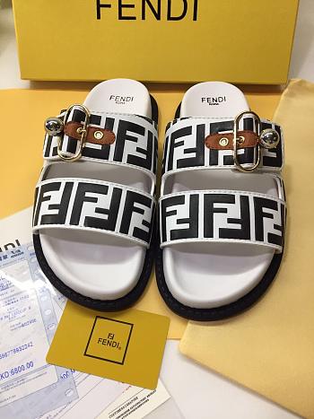 Forubags-1 Fendi Slippers