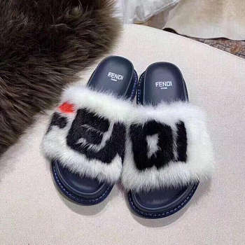 Forubags-2 Fendi Slippers