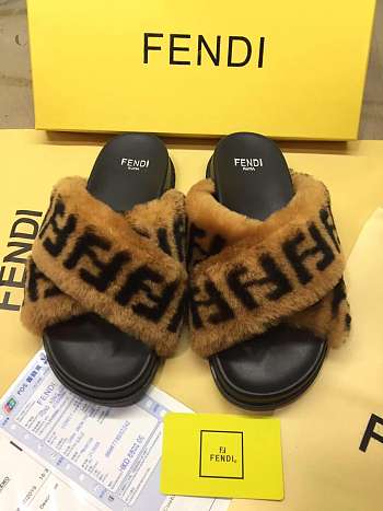 Forubags-5 Fendi Slippers