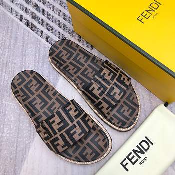 Forubags-13 Fendi Slippers