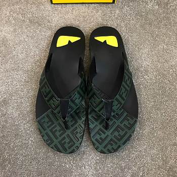 Forubags-18 Fendi Slippers