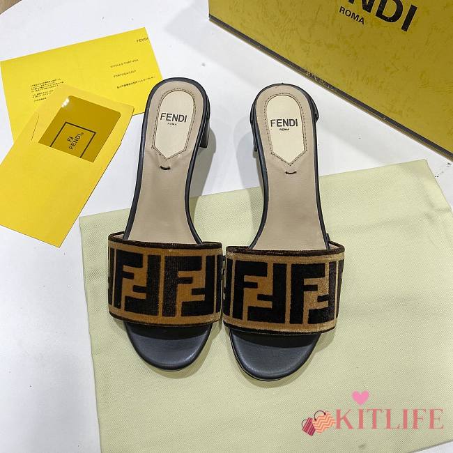 Forubags-22 Fendi Flat Slippers - 1