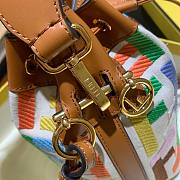 Fendi Mon Tresor Bucket Bag 12x18x10cm - 3