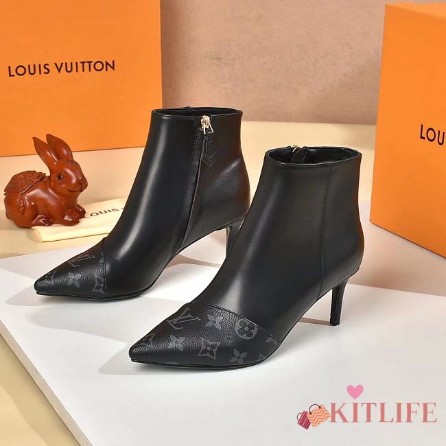 Forubags Louis Vuitton Boots 017 - 1