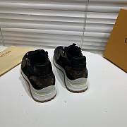 FORUBAGS5 LV RUN AWAY SNEAKER - 2