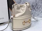 Gucci 1955 Horsebit Beige Bucket Bag - 5