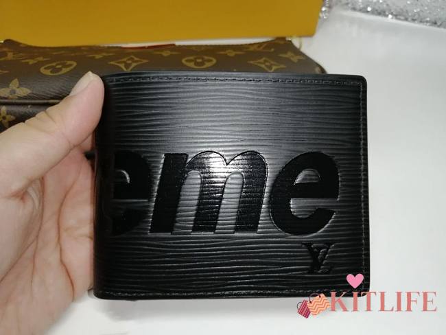 Louis Vuitton Supreme Black Pocket Wallet - 1