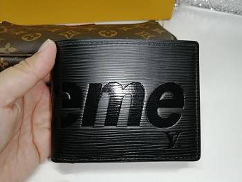 Louis Vuitton Supreme Black Pocket Wallet