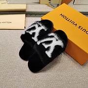 LV Black Fur Slippers - 6