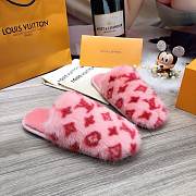 Forubags LV Pink Fur Slippers - 1