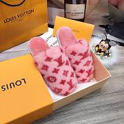 Forubags LV Pink Fur Slippers - 4