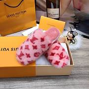 Forubags LV Pink Fur Slippers - 5