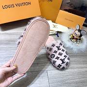 Forubags LV Light Pink Fur Slippers - 5