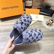 Forubags LV Grey Fur Slippers - 3