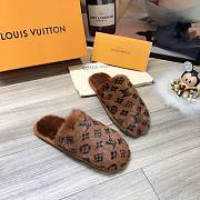 Forubags LV Brown Fur Slippers - 1