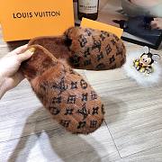 Forubags LV Brown Fur Slippers - 3