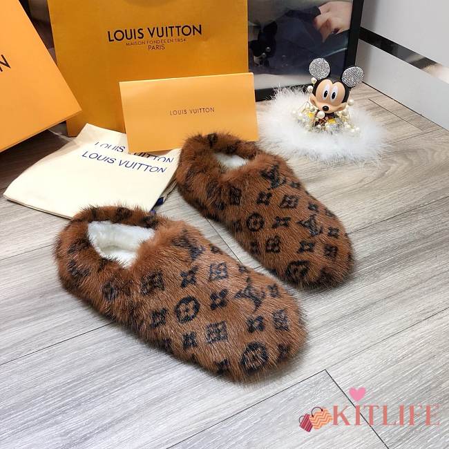 Forubags LV Brown Fur Slipper Shoes - 1