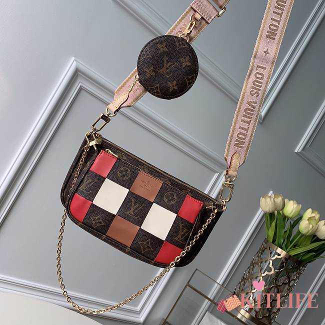 LOUIS VUITTON MULTI POCHETTE ACCESSOIRES 01 - 1