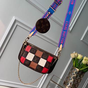 LOUIS VUITTON MULTI POCHETTE ACCESSOIRES 02