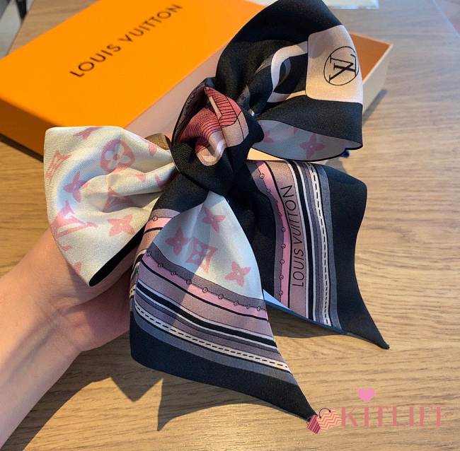 Forubags-38 Louis Vuitton Scarf P229877 - 1