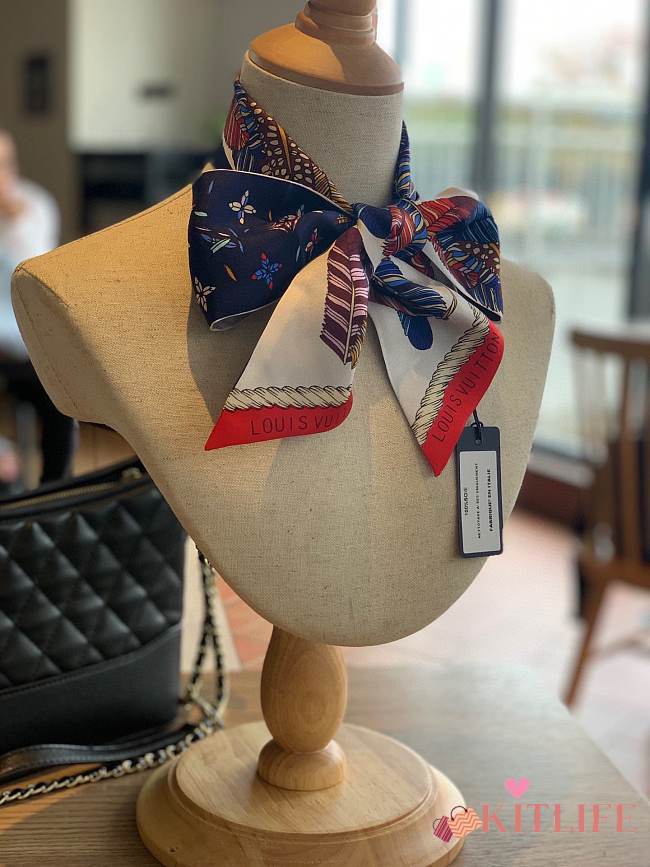Forubags-44 Louis Vuitton Scarf LOVE BIRDS BB M76113 - 1