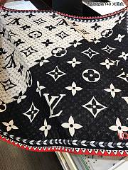 Forubags-51 Louis Vuitton shawl P1128020 - 6