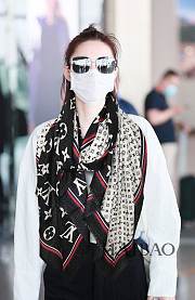 Forubags-54 Louis Vuitton scarf P5135021 - 6